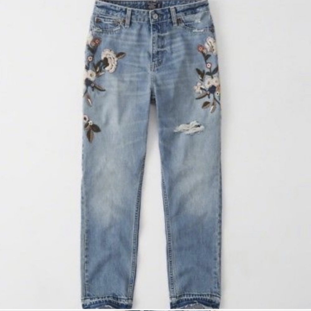 Abercrombie & Fitch Light Blue High Rise Jeans - Picture 2 of 9